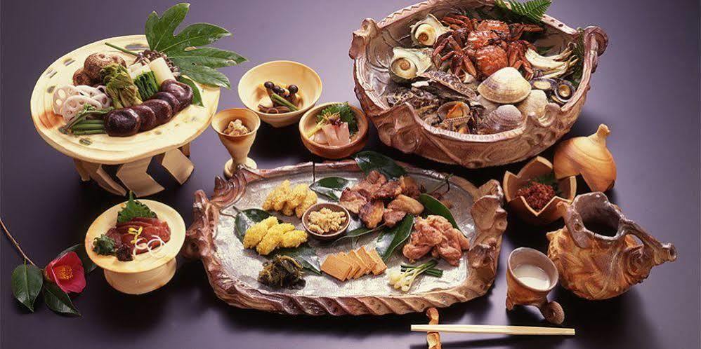 Отель Yunokawa Onsen Shouen Sinzi Экстерьер фото
