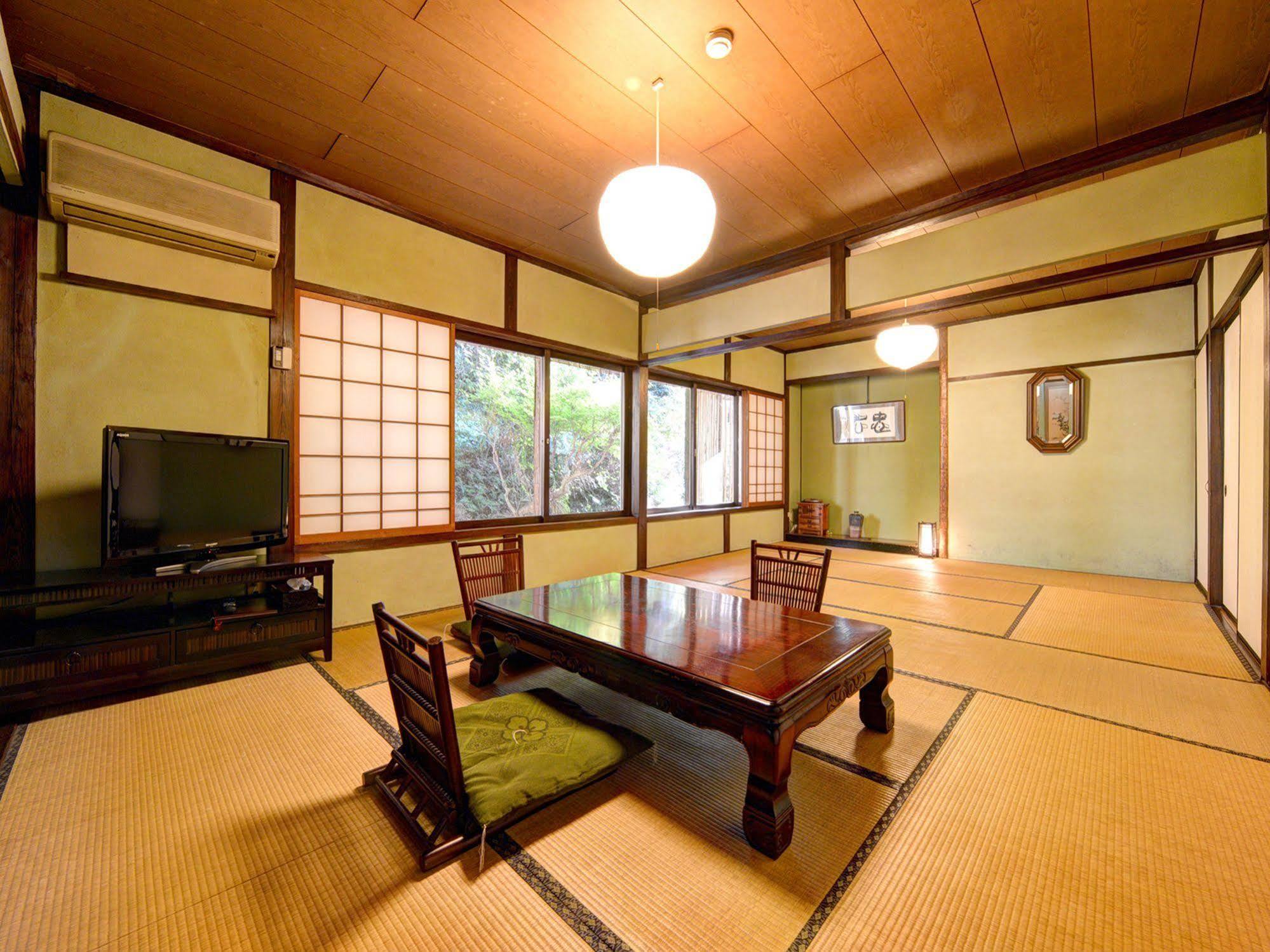 Отель Yunokawa Onsen Shouen Sinzi Экстерьер фото