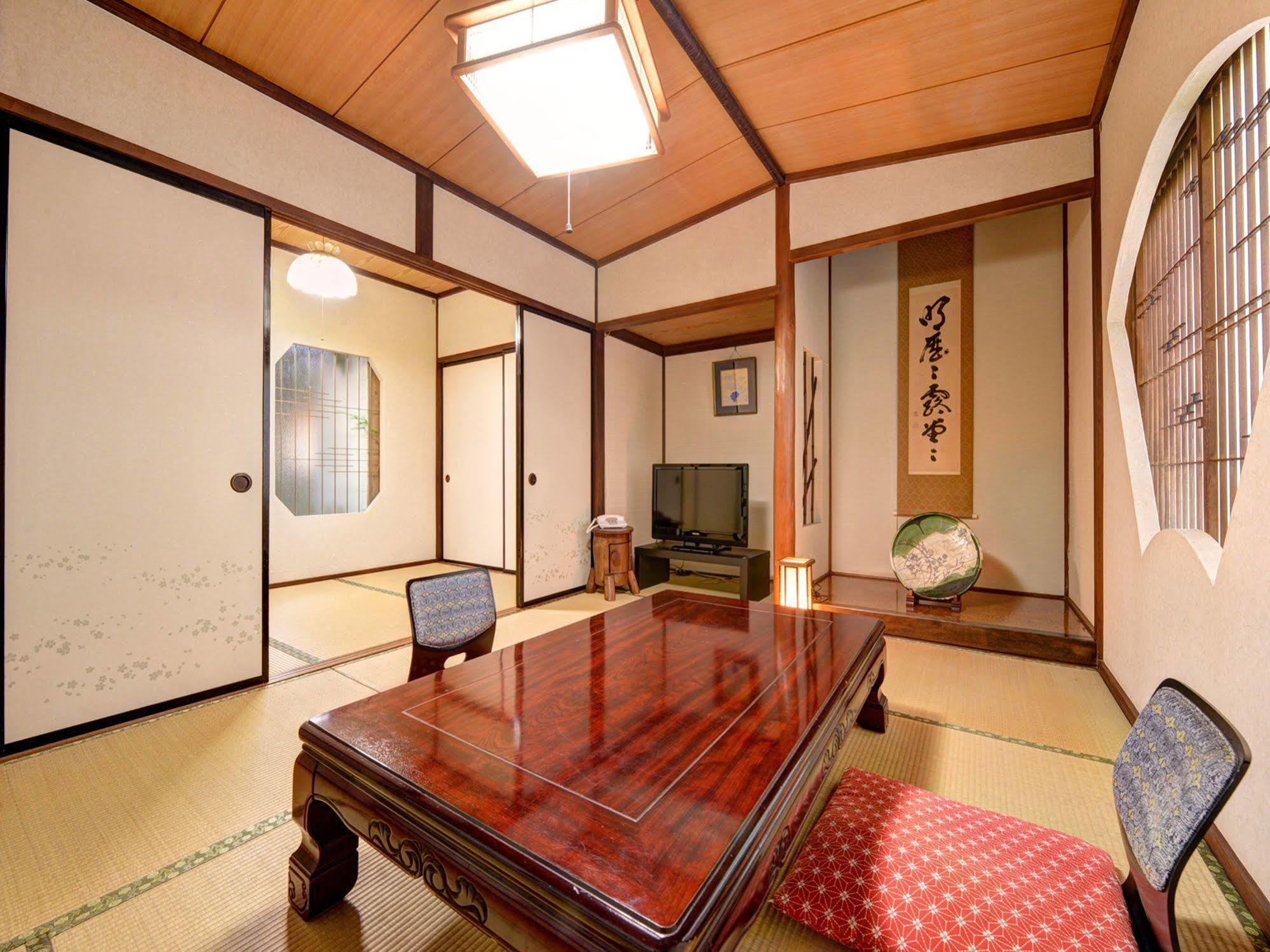 Отель Yunokawa Onsen Shouen Sinzi Экстерьер фото