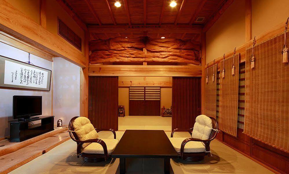 Отель Yunokawa Onsen Shouen Sinzi Экстерьер фото